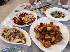 -汗腾格里·风味餐厅(新疆驻京办店)