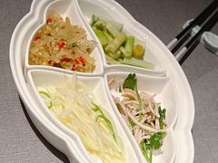 -左庭右院鲜牛肉火锅黑金店(陆家嘴中心店)