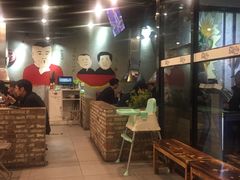 -马路牙子烧烤音乐酒馆(望京店)