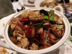 油渣干锅花菜-桂满陇·蟹黄小笼汤包(中山公园店)