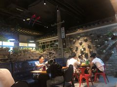 -茅炒屋龙虾·烧烤·湘菜(新河路店)