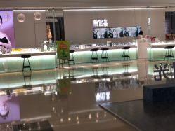 -潮宏基珠宝旗舰店(苏宁广场店)