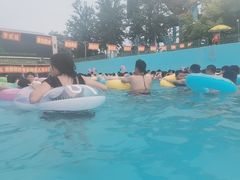 -欢乐水魔方水世界