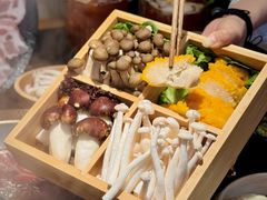 -廖掌柜·重庆鲜货火锅(上海首店)