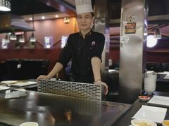 -利昂法式铁板主题餐厅(新奥购物中心店)