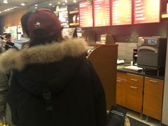 -星巴克(上海虹桥新天地二店)