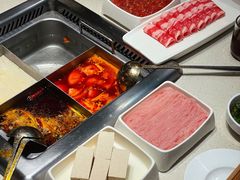 -海底捞火锅鲜切牛肉主题店(长寿路店)