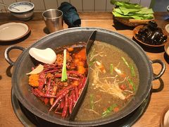 -巴卤社老火锅(财富店)
