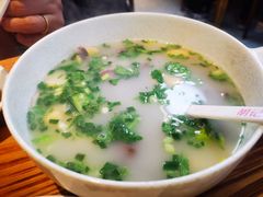 -胡记锅贴·沪上游子老鸭粉丝汤(太原路店)