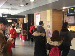 等位区-麦当劳(南京宁海路店)