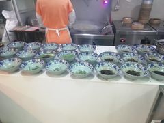 -老新隆牛肉锅贴(新街口店)