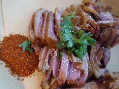 -川流不息·地道川菜·小龙虾(新松江路店)