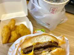 -麦当劳(湖滨路店)