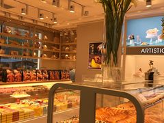 面包甜点陈列柜-好利来(十里河店)