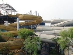 -热带风暴水上乐园(新镇路)