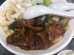 牛腩拼牛利河粉-珍珍小食店(西华路店)