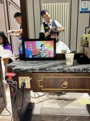 -浩峰美容美发