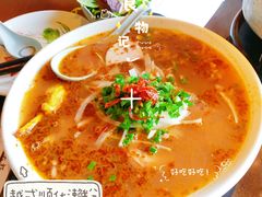 -大头虾越式风味餐厅(光明广场店)