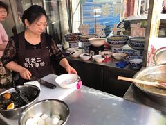 -何老二卤汁凉粉