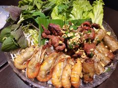 -大头虾越式风味餐厅(光明广场店)