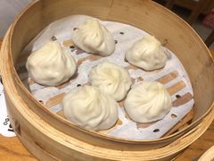 鲜肉小笼-苏小柳手工点心(人民广场分院)