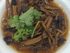 -鲁班小馆(政四街店)