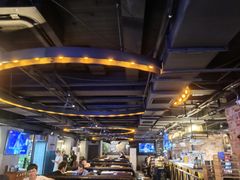 -麦凯伦烧烤·精酿超级工厂店(金桥总店)