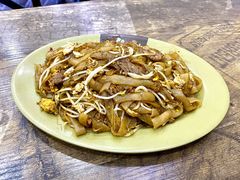 牛肉鸡蛋炒牛河-贞姨美食·老字号海鲜大排档