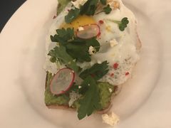 牛油果吐司-Egg•Allday Brunch(襄阳北路店)