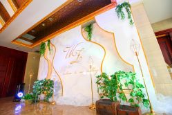 -艾米婚纱&婚礼策划