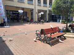 -王府井奥莱临潼小镇(临潼店)