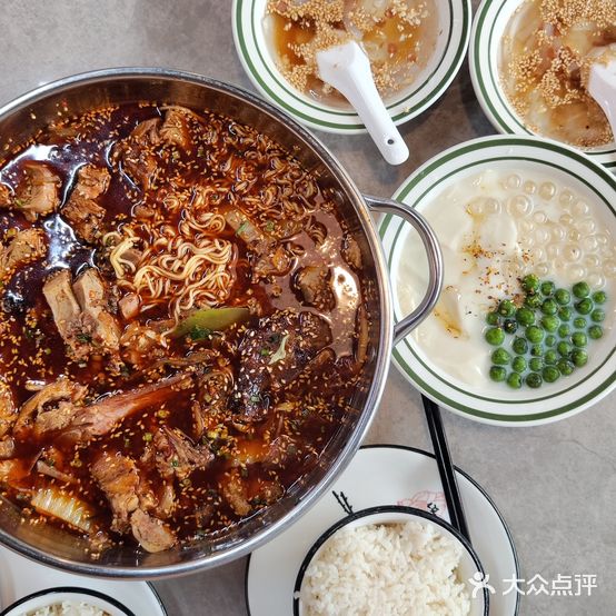红欢囍老成都冒烤鸭