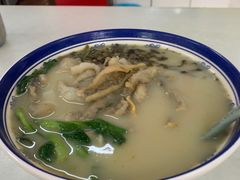 招牌黄鱼面-明呈黄鱼面馆(斜土路店)