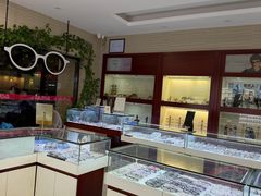-吴良材眼镜(北中路店)