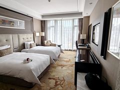 -西安唐隆国际酒店(大雁塔大唐不夜城店)