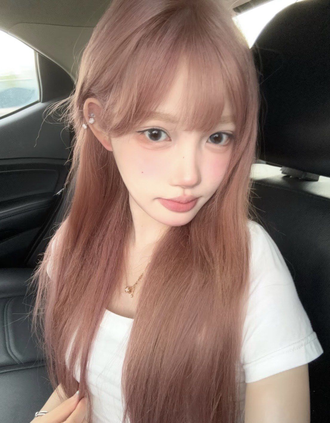 女孩子总要染一次粉色头发吧