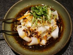 羊毛工镇凉皮-丝路金桃·新疆菜(徐汇店)