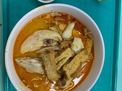 -亚王咖喱鸡米粉面