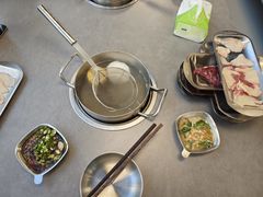-张哞哞·鲜切牛肉自助火锅(高德置地店)