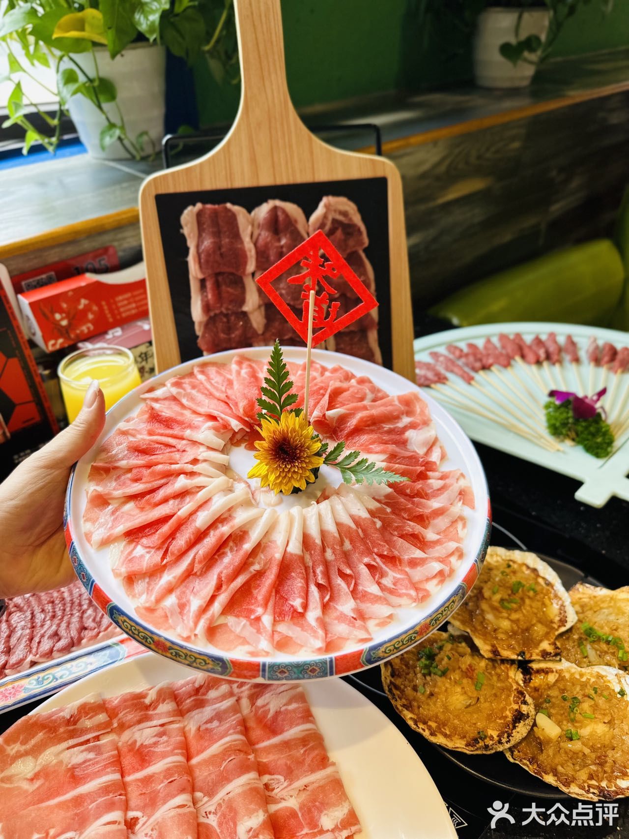 来京悦沉浸式大口吃肉肉✌️