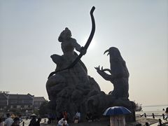 -巴陵广场