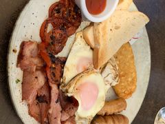 -怀托摩萤火虫洞