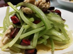 -鑫巴蜀小镇 · 水煮鱼专研店(玉桥店)