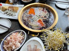 -小天鹅火锅·一线江景洪鼎旗舰店(洪崖洞店)