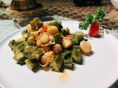 秋葵拌扇贝柱-慢丽江·云南野生菌土鸡锅(付家庄店)