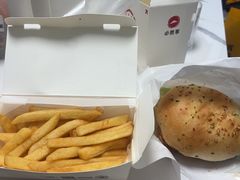 -必胜客(港城新天地店)