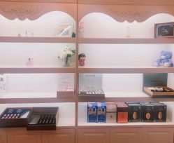 大堂-美肤盾祛痘·问题肌头疗管理中心