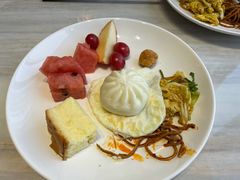 -日照君临天下大酒店