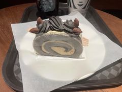 黑芝麻乳酪瑞士卷-星巴克(枣阳路店)