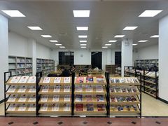 -荔湾区图书馆(周门馆)